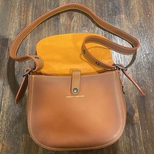 COPY - 🤎🧡💛 Coach Saddle Bag